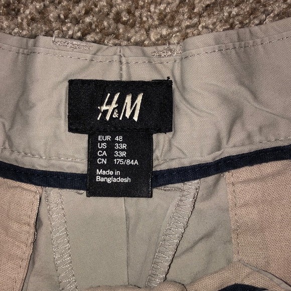 Men’s H&M flat front shorts - Picture 2 of 4